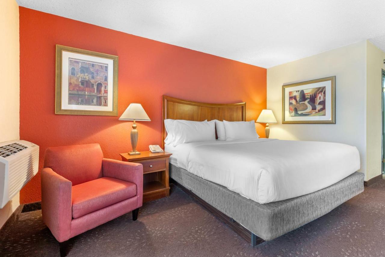 Holiday Inn Express Chicago-Downers Grove By Ihg Dış mekan fotoğraf
