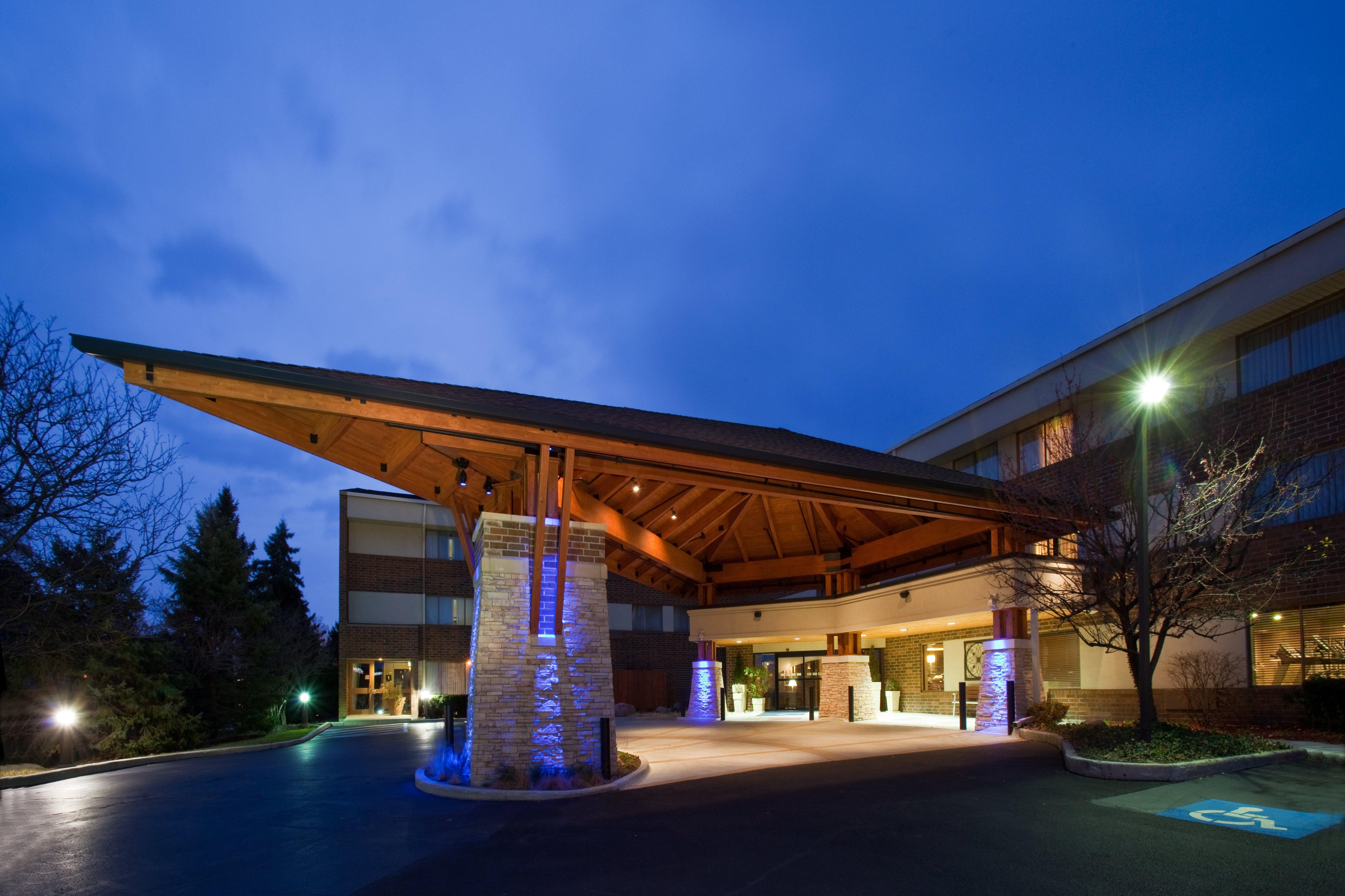 Holiday Inn Express Chicago-Downers Grove By Ihg Dış mekan fotoğraf