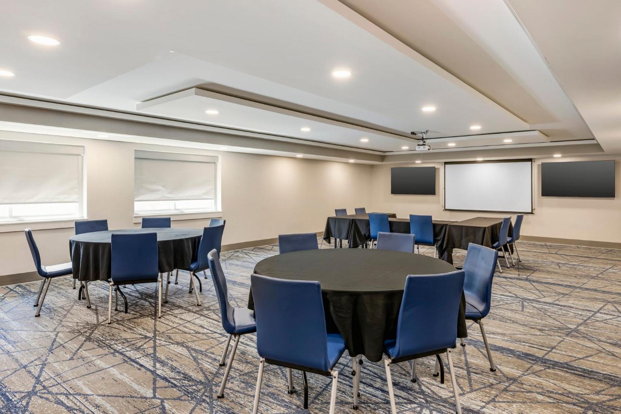 Holiday Inn Express Chicago-Downers Grove By Ihg Dış mekan fotoğraf