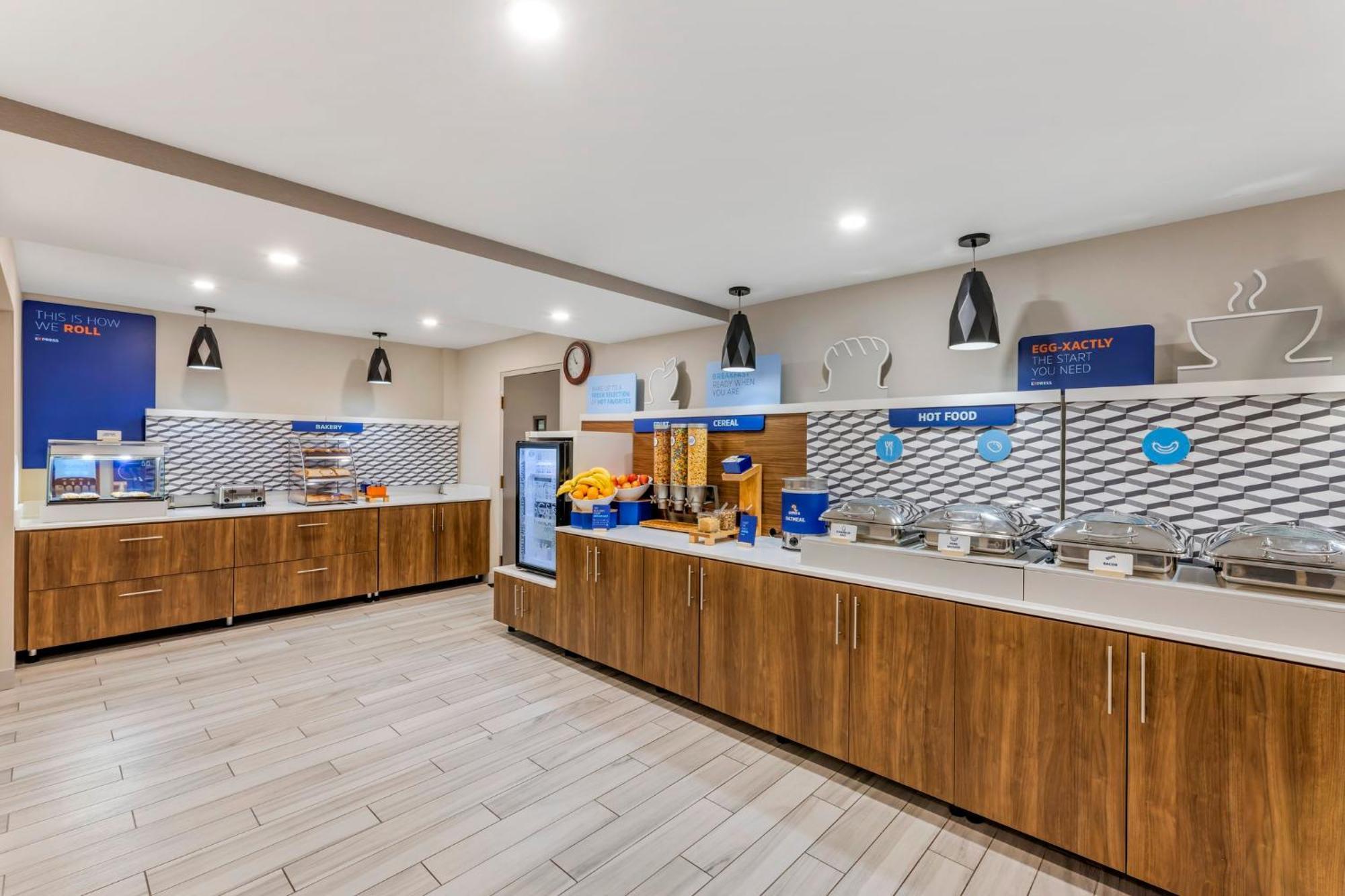 Holiday Inn Express Chicago-Downers Grove By Ihg Dış mekan fotoğraf
