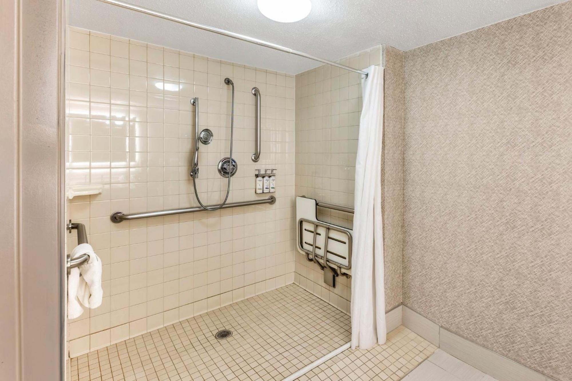 Holiday Inn Express Chicago-Downers Grove By Ihg Dış mekan fotoğraf