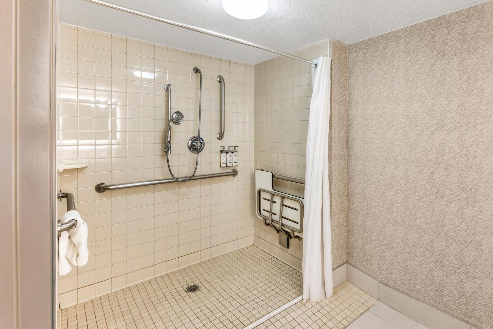 Holiday Inn Express Chicago-Downers Grove By Ihg Dış mekan fotoğraf
